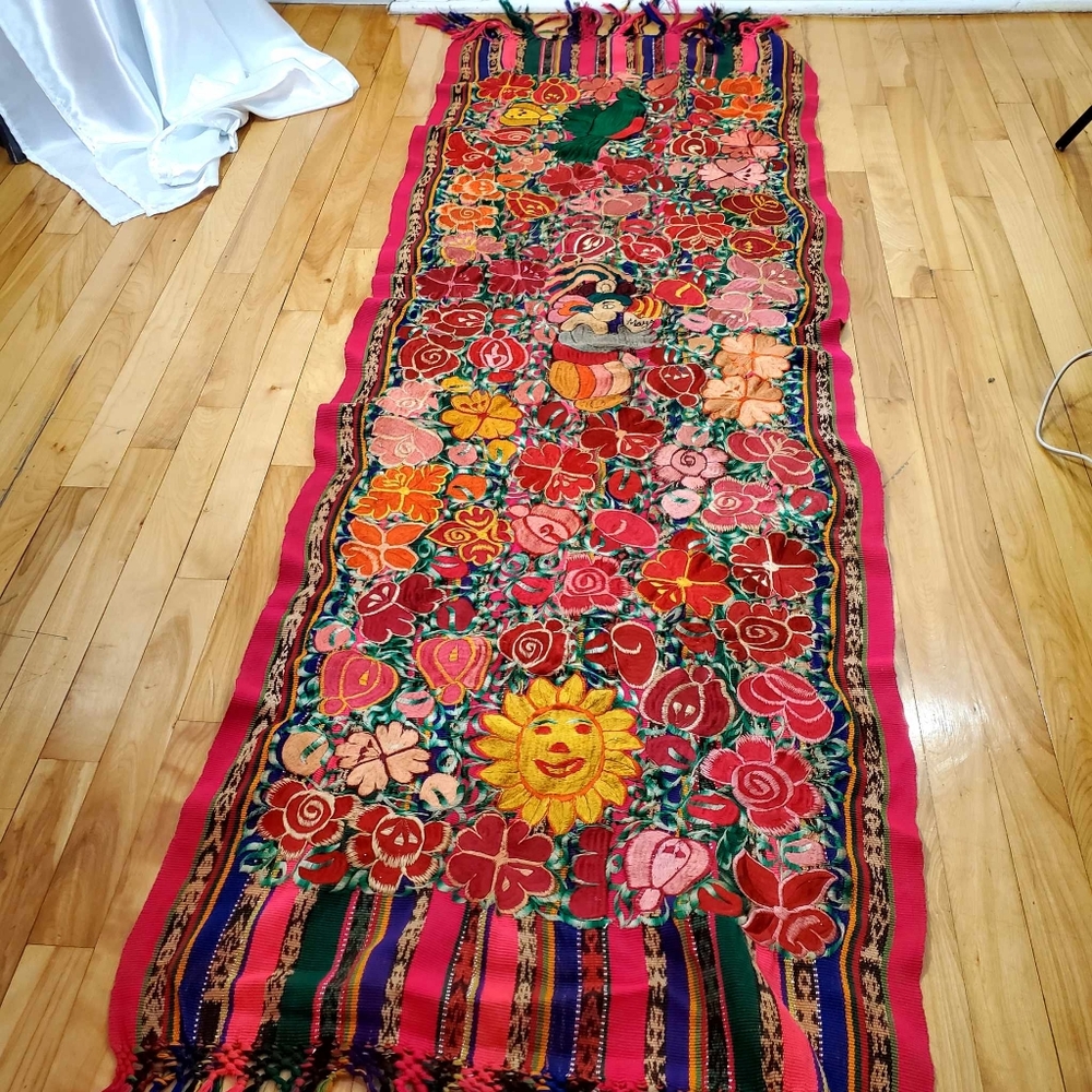 Mexican embroidered table runner, mexican table Linens